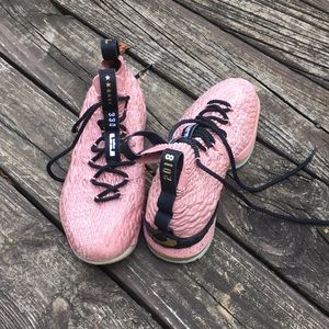 Lebron James XV Limited Boys 7 youth (GS)